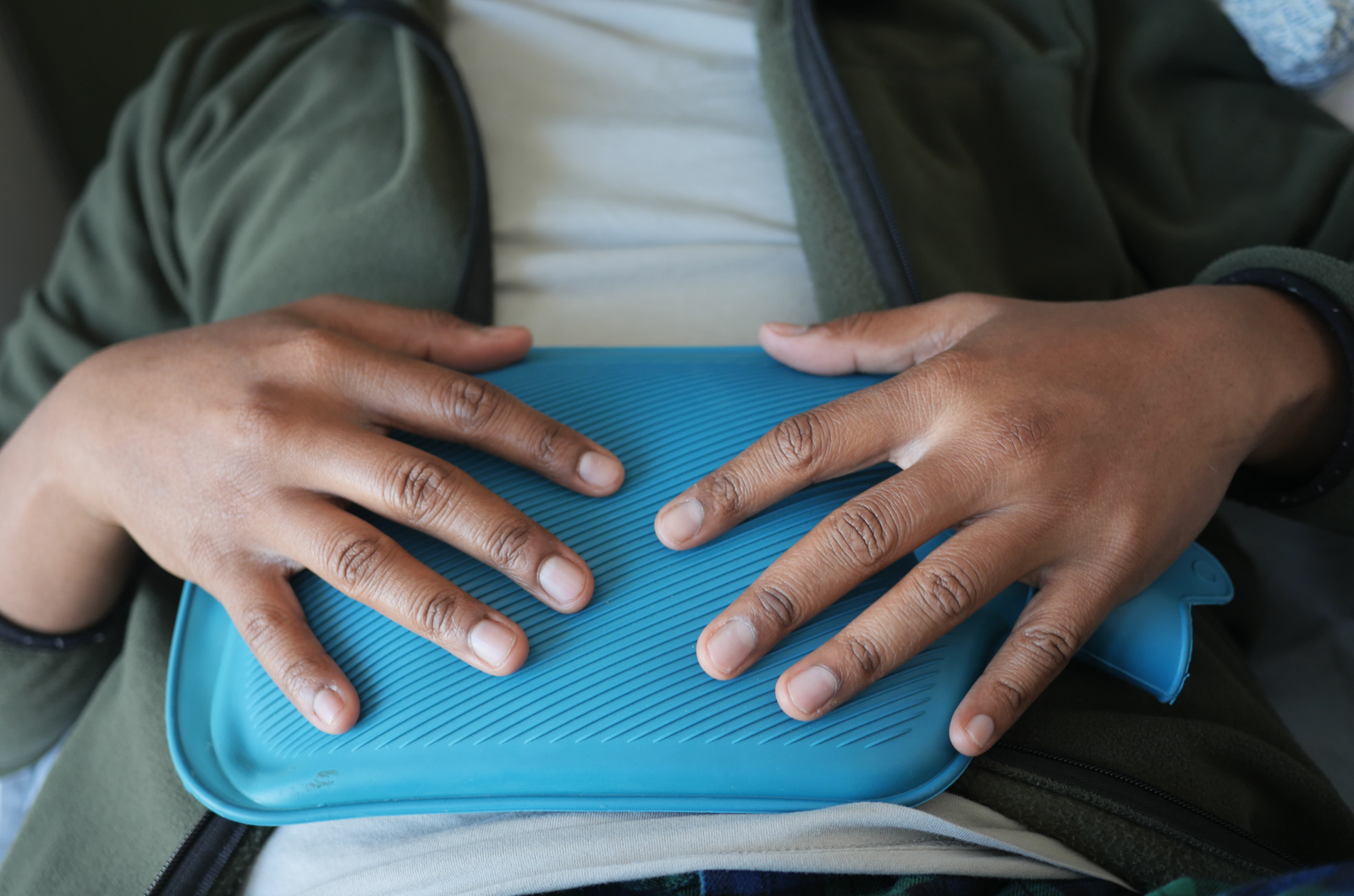 Stress-Reducing Products for Daily Life (That Actually Help, Not Just Look Cute) 4 heating pads