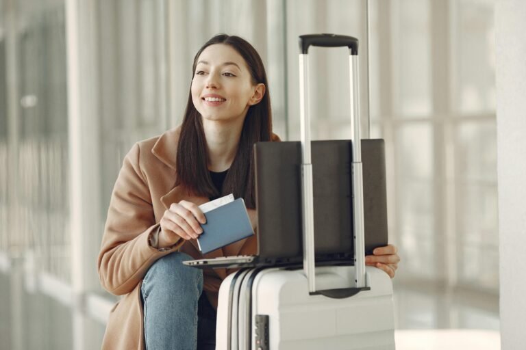 10 Must-Have Travel Tech Essentials for 2026 (Stress-Free Trips Made Easy) Travel Tech Essentials