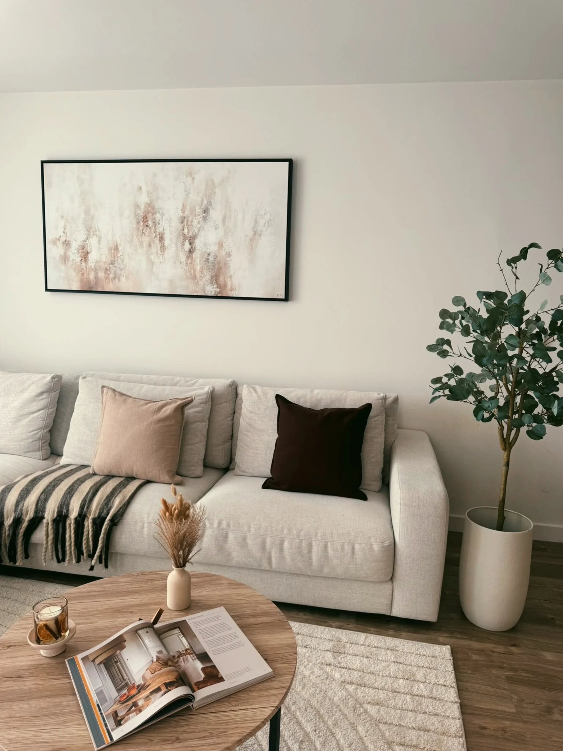 Amazon Living Room Finds That Make Your Home Look Moody, Rich & Designer 30 amazon living room finds